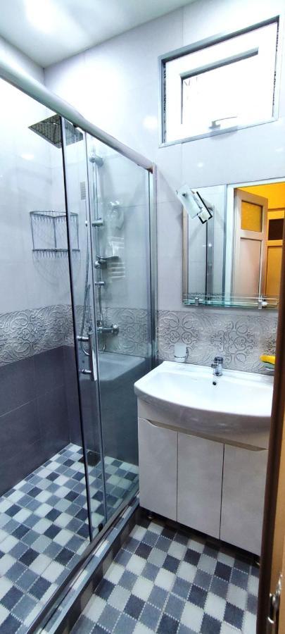 G&L Apartments Tbilisi Luaran gambar