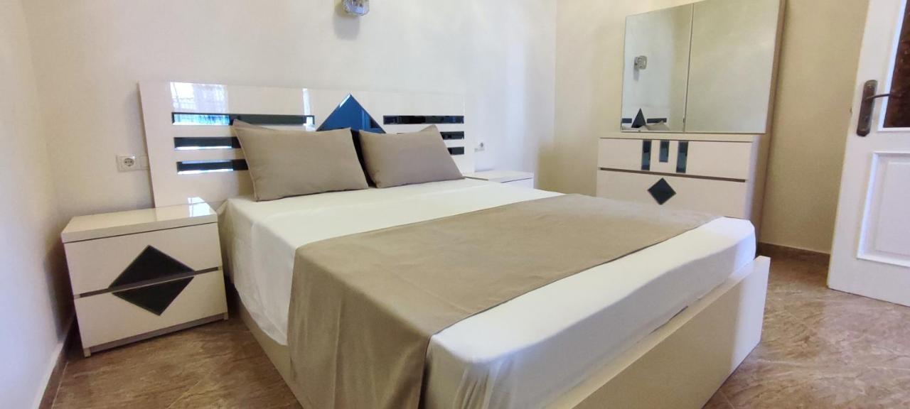 G&L Apartments Tbilisi Luaran gambar