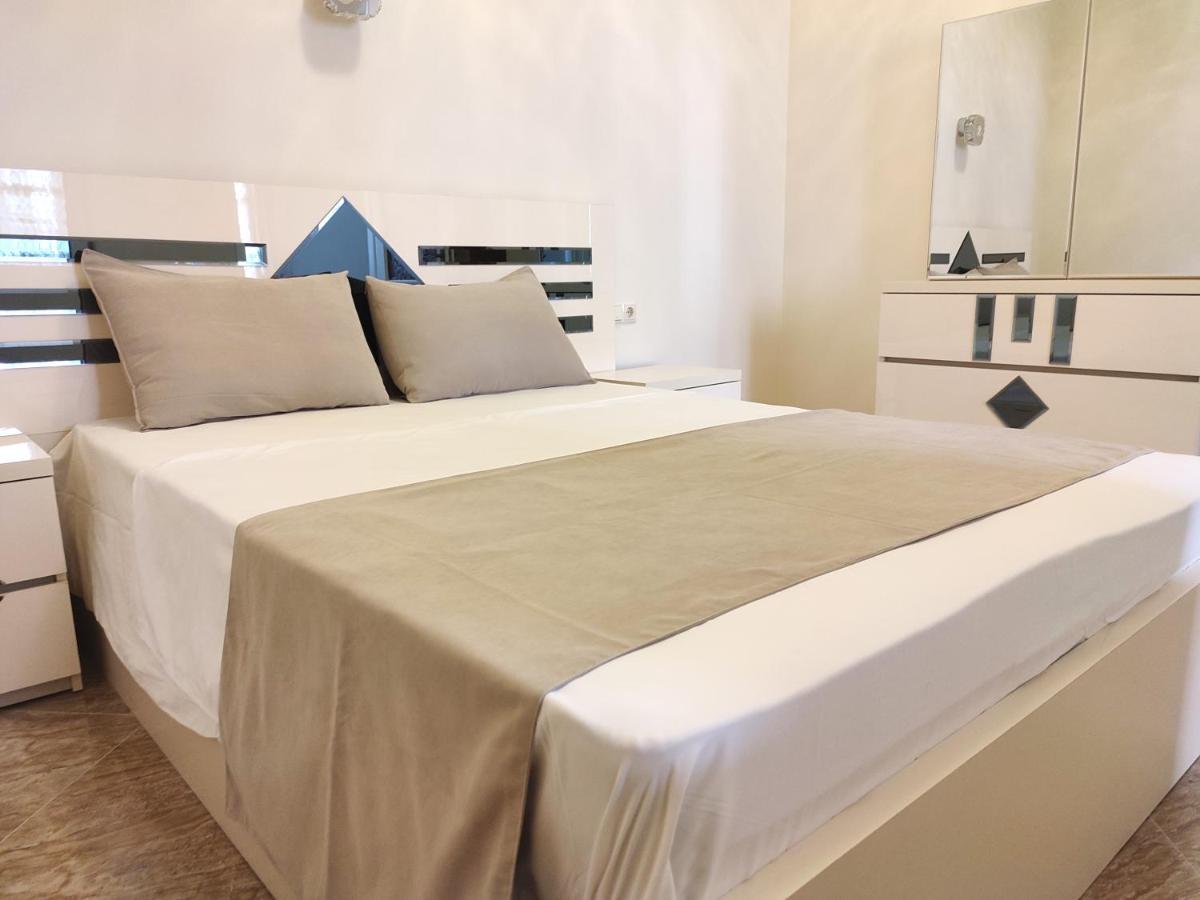 G&L Apartments Tbilisi Luaran gambar